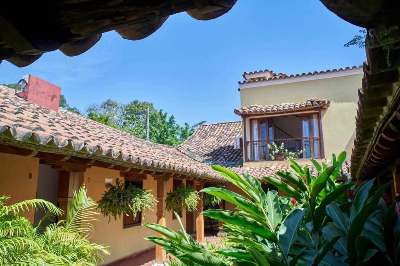 La Casa Amarilla Bed & Breakfast Mompos Exterior photo