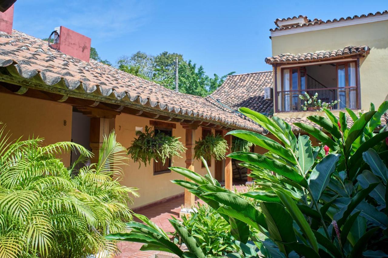 La Casa Amarilla Bed & Breakfast Mompos Exterior photo