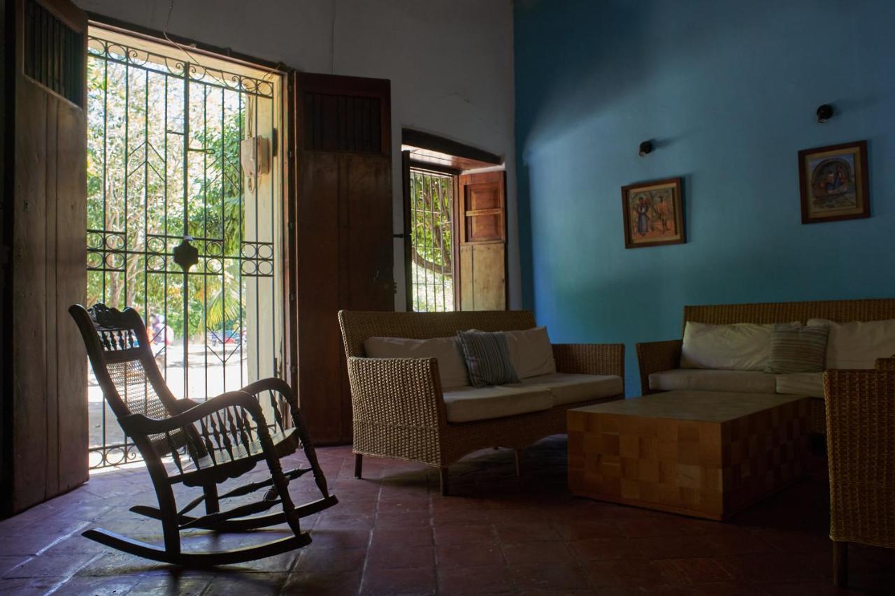 La Casa Amarilla Bed & Breakfast Mompos Exterior photo