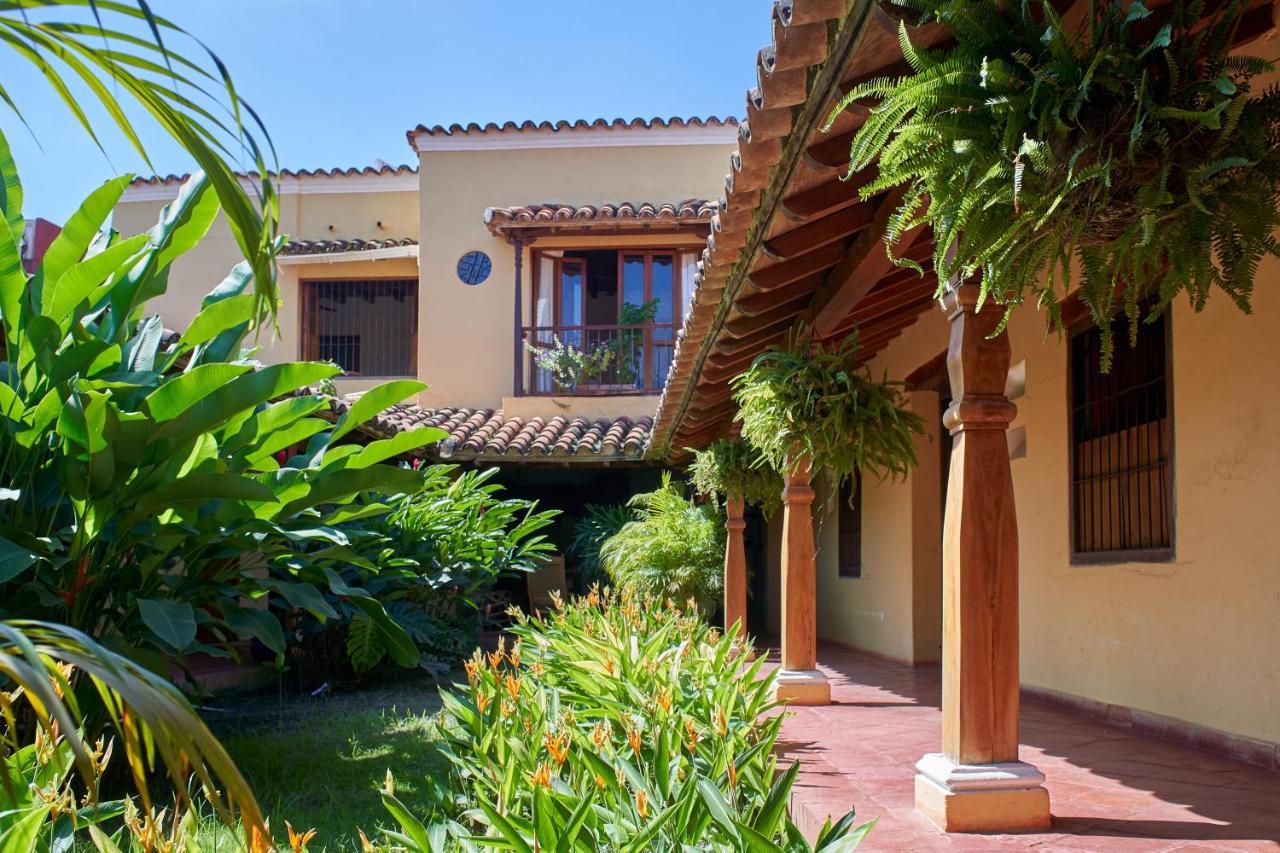 La Casa Amarilla Bed & Breakfast Mompos Exterior photo