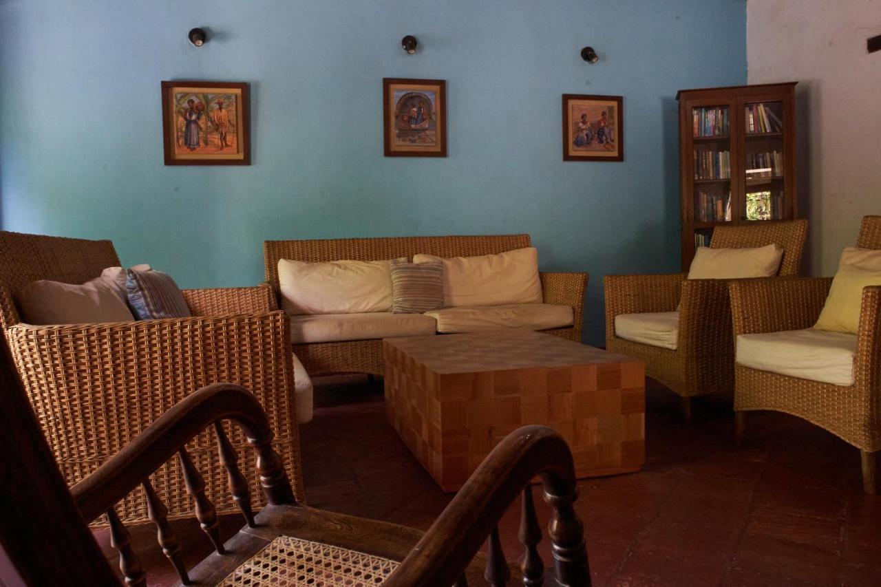La Casa Amarilla Bed & Breakfast Mompos Exterior photo