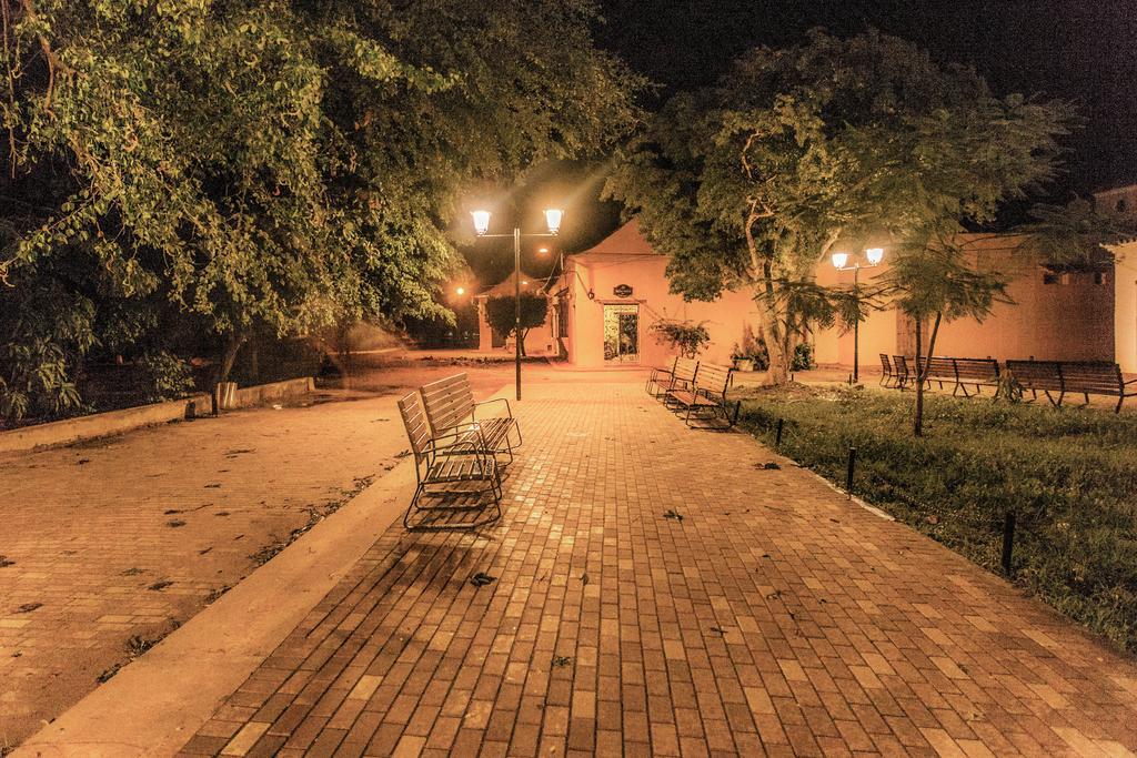 La Casa Amarilla Bed & Breakfast Mompos Exterior photo