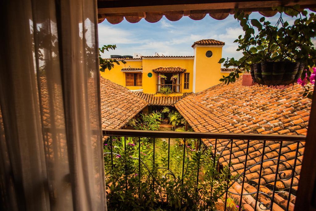 La Casa Amarilla Bed & Breakfast Mompos Exterior photo