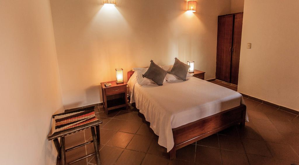 La Casa Amarilla Bed & Breakfast Mompos Room photo