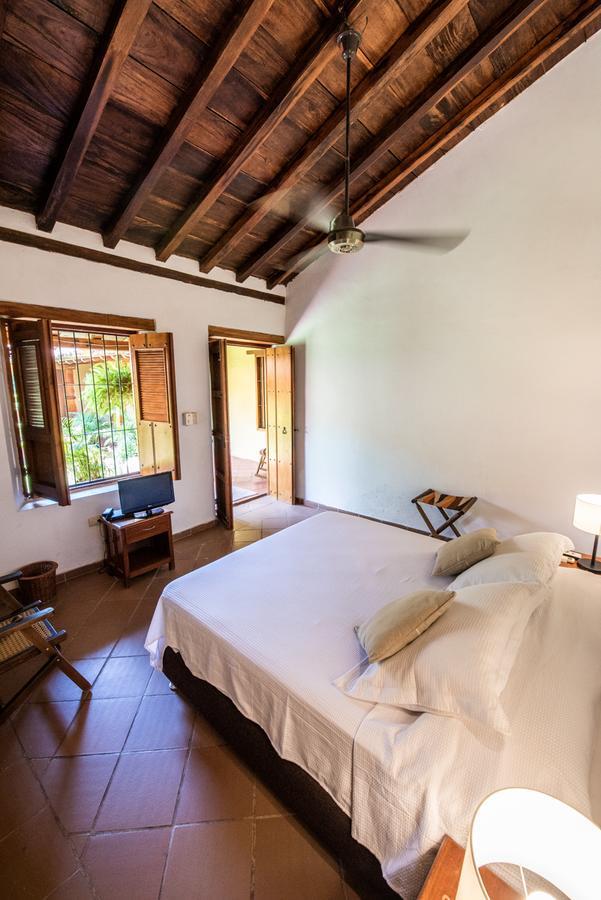 La Casa Amarilla Bed & Breakfast Mompos Exterior photo
