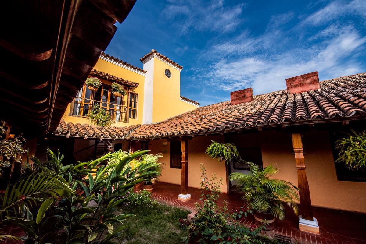 La Casa Amarilla Bed & Breakfast Mompos Exterior photo
