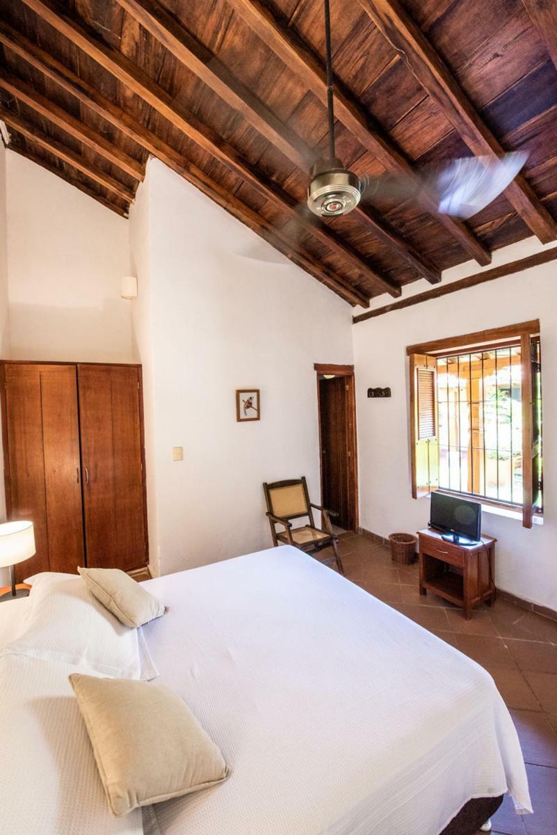La Casa Amarilla Bed & Breakfast Mompos Exterior photo